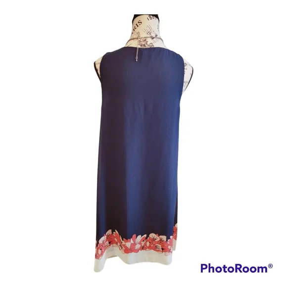 MAX STUDIO Beautiful Flowy Dress - Picture 3 of 7